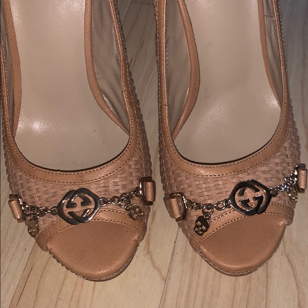Shoes - Picture 3 of 7